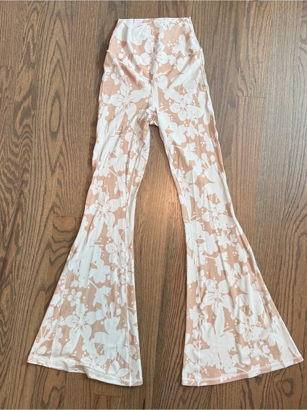 Offline Aerie Me Super Flare MED Crossover HiRise Leggings Tan Floral Y2K 90s